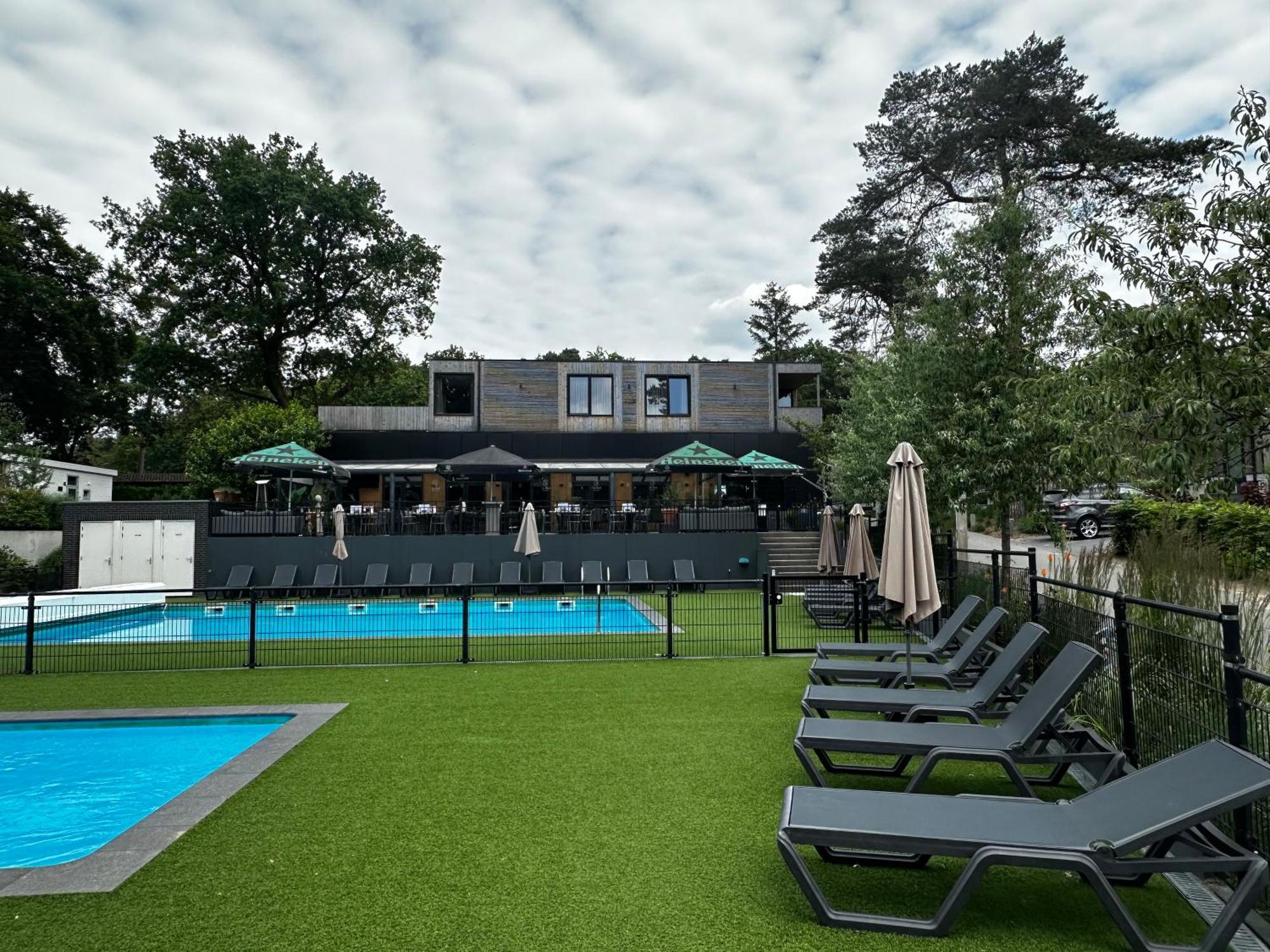 Sfeervolle Blokhut Op De Veluwe Op Recreatiepark Topparken In Beekbergen Met Vrije Tuin En Eigen Parkeerplaats Esterno foto